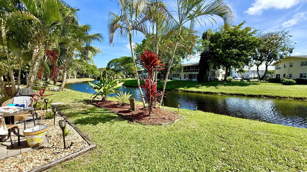 79 Lyndhurst D Deerfield Beach FL 33442