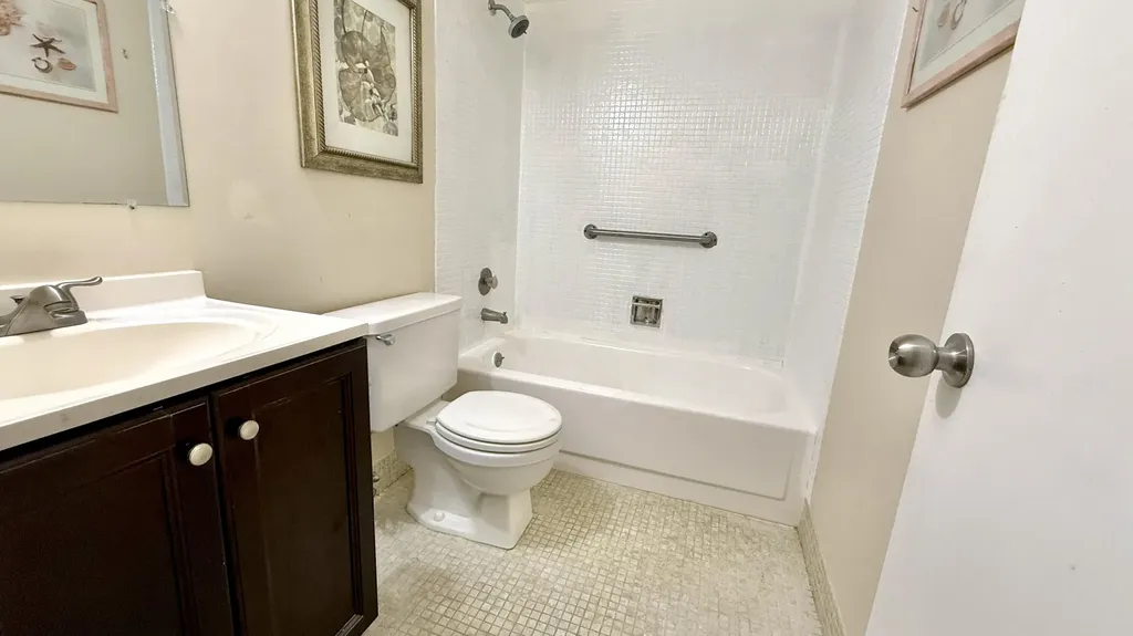 79 Lyndhurst D Deerfield Beach FL 33442