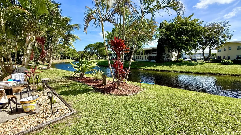 79 Lyndhurst D Deerfield Beach FL 33442