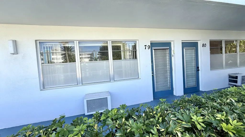 79 Lyndhurst D Deerfield Beach FL 33442