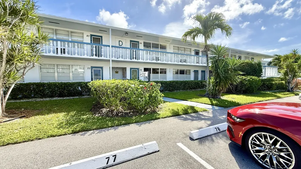 79 Lyndhurst D Deerfield Beach FL 33442