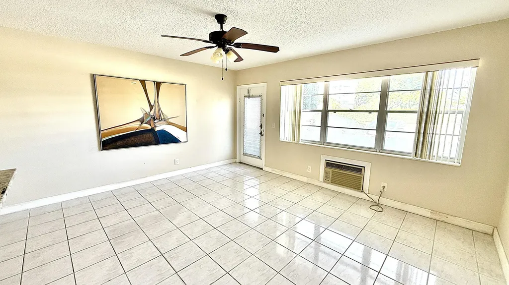 79 Lyndhurst D Deerfield Beach FL 33442