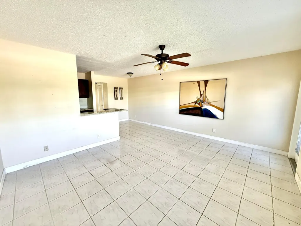 79 Lyndhurst D Deerfield Beach FL 33442