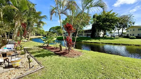 79 Lyndhurst D Deerfield Beach FL 33442