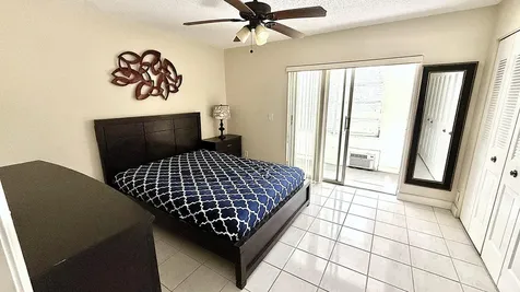 79 Lyndhurst D Deerfield Beach FL 33442