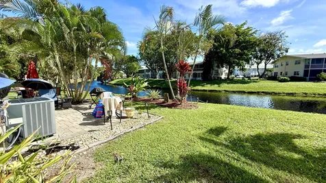 79 Lyndhurst D Deerfield Beach FL 33442