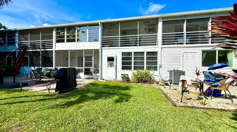 79 Lyndhurst D Deerfield Beach FL 33442