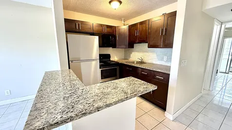 79 Lyndhurst D Deerfield Beach FL 33442