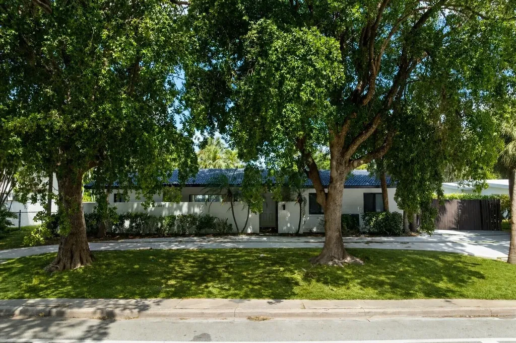 1601 Seabreeze Boulevard Fort Lauderdale FL 33316