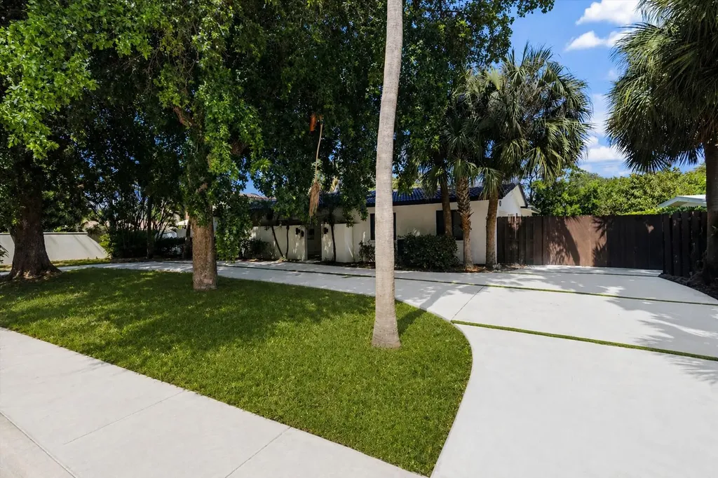 1601 Seabreeze Boulevard Fort Lauderdale FL 33316