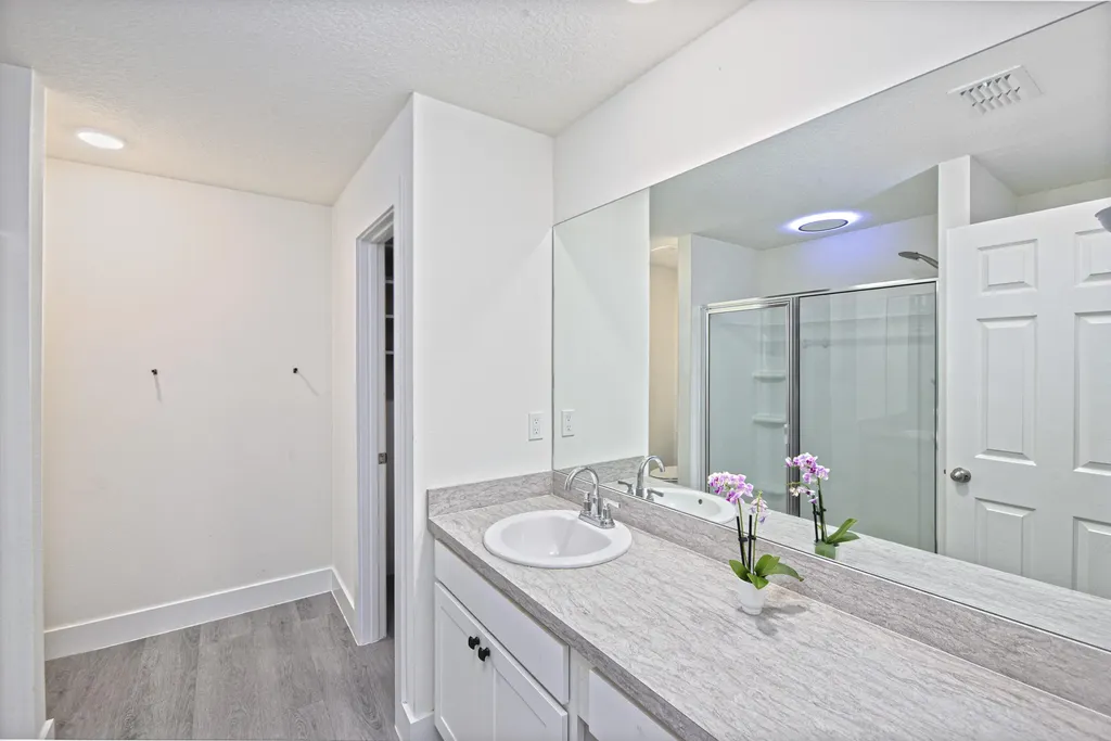 228 SE Sims Circle Port St Lucie FL 34984