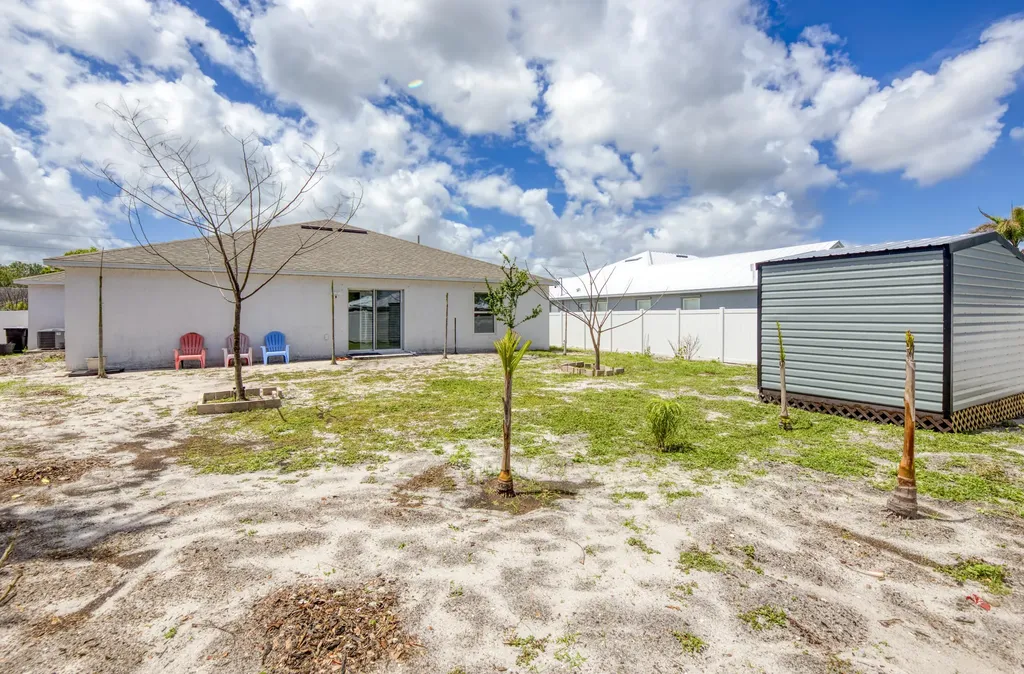 228 SE Sims Circle Port St Lucie FL 34984
