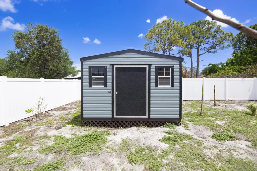 228 SE Sims Circle Port St Lucie FL 34984