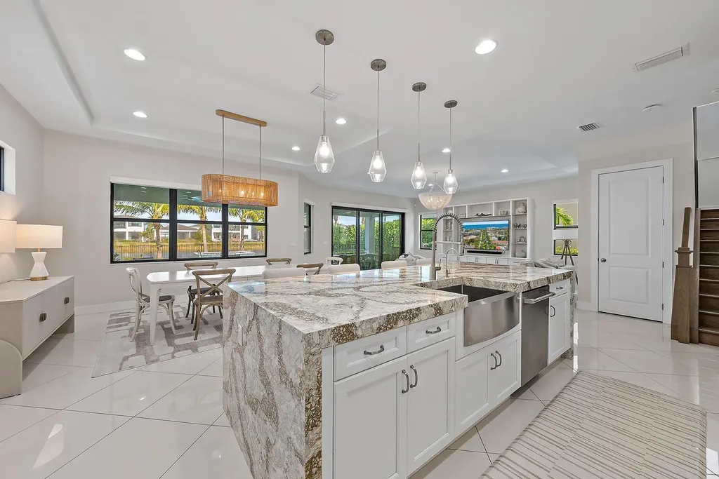13633 Artisan Circle Palm Beach Gardens FL 33418