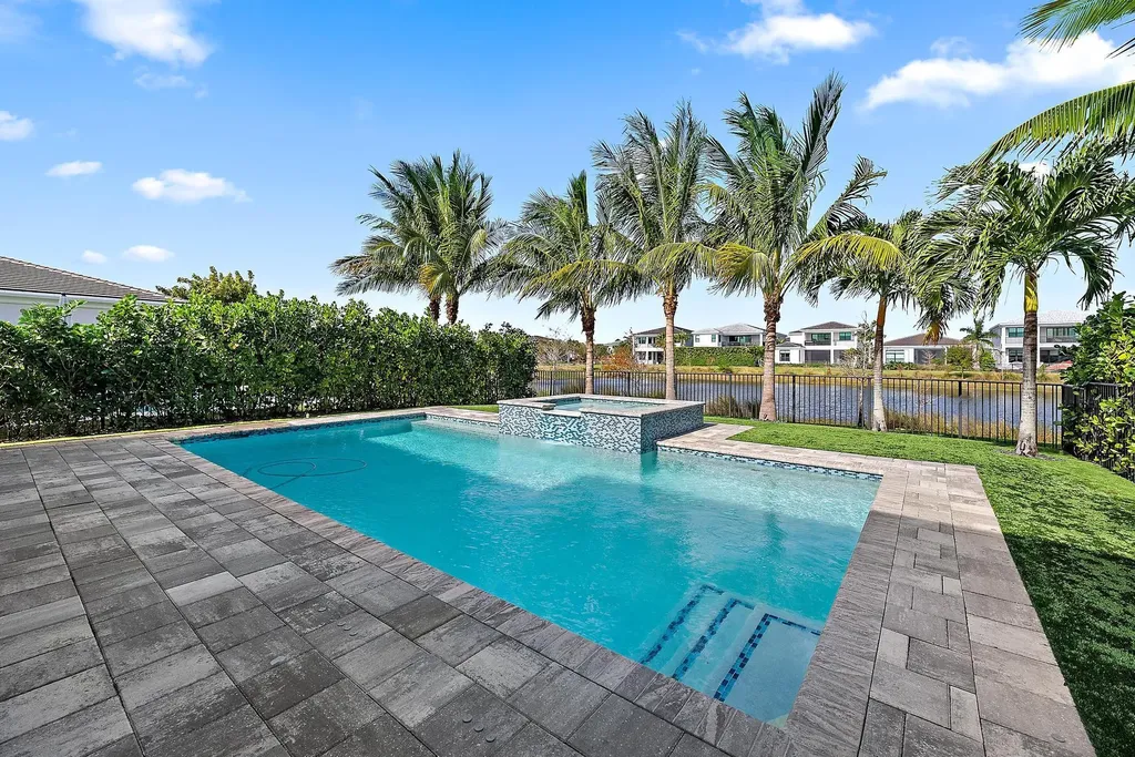 13633 Artisan Circle Palm Beach Gardens FL 33418