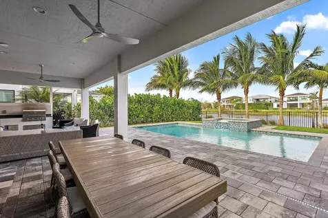13633 Artisan Circle Palm Beach Gardens FL 33418