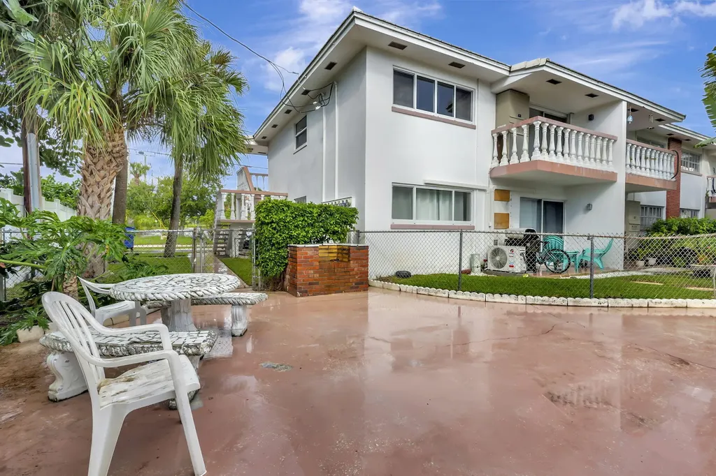148 Yacht Club Drive North Palm Beach FL 33408