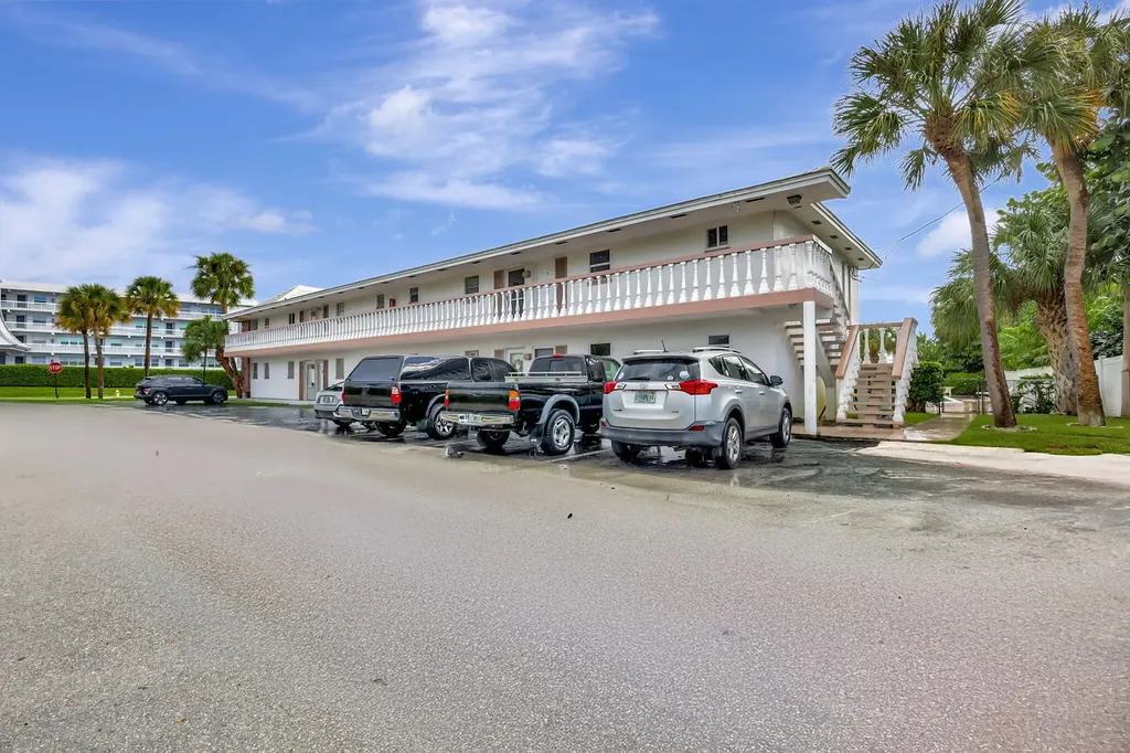 148 Yacht Club Drive North Palm Beach FL 33408