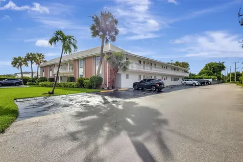 148 Yacht Club Drive North Palm Beach FL 33408