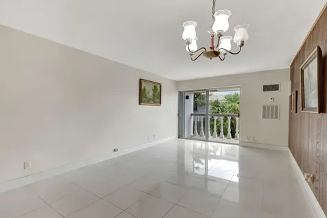 148 Yacht Club Drive North Palm Beach FL 33408