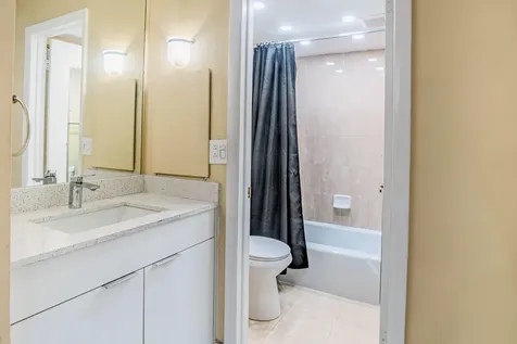 3710 Inverrary Drive Lauderhill FL 33319