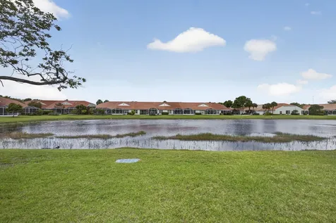 8437 Logia Circle Boynton Beach FL 33472