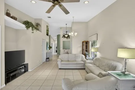 8437 Logia Circle Boynton Beach FL 33472