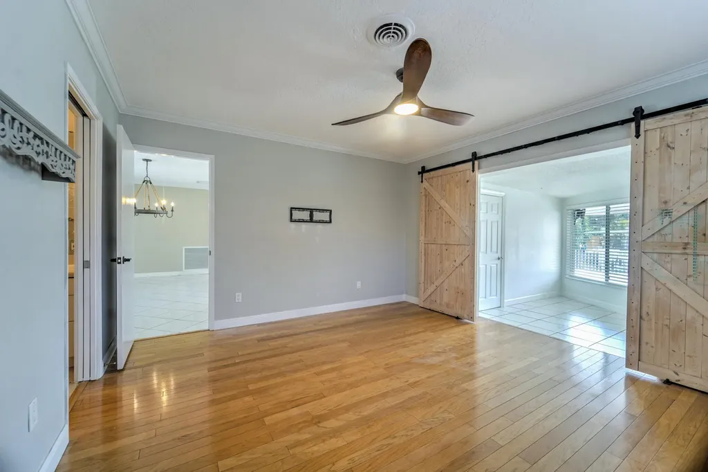 270 SE 3rd Avenue Pompano Beach FL 33060