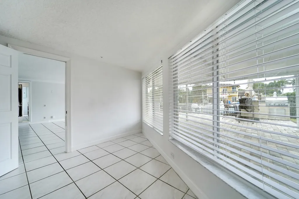 270 SE 3rd Avenue Pompano Beach FL 33060