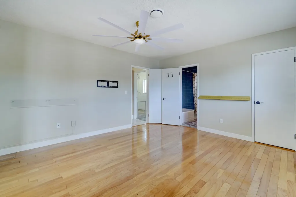 270 SE 3rd Avenue Pompano Beach FL 33060