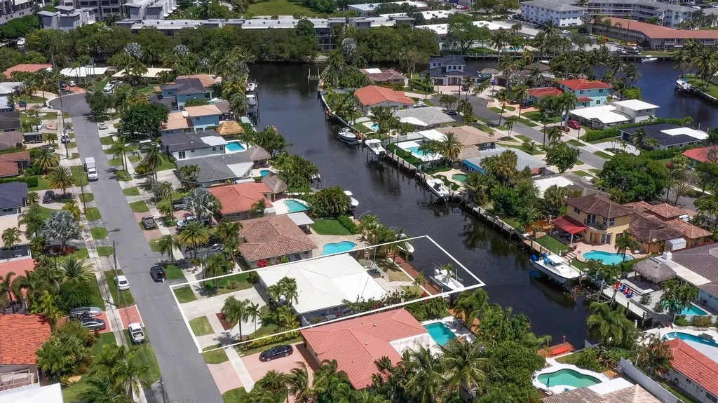 270 SE 3rd Avenue Pompano Beach FL 33060