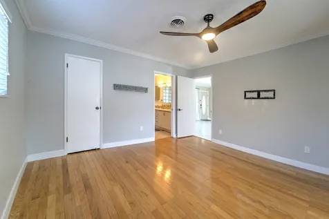 270 SE 3rd Avenue Pompano Beach FL 33060