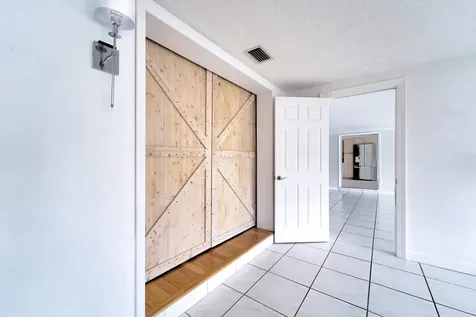 270 SE 3rd Avenue Pompano Beach FL 33060