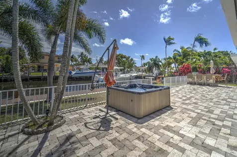 270 SE 3rd Avenue Pompano Beach FL 33060