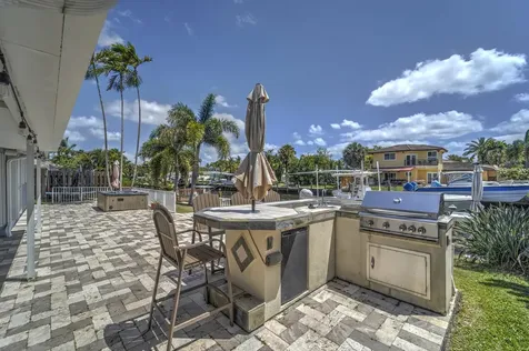 270 SE 3rd Avenue Pompano Beach FL 33060