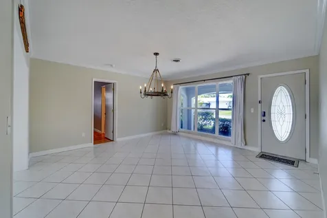 270 SE 3rd Avenue Pompano Beach FL 33060