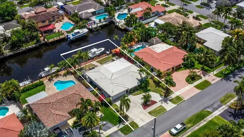 270 SE 3rd Avenue Pompano Beach FL 33060