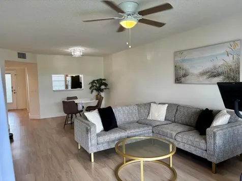 1400 SW 131st Way Pembroke Pines FL 33027