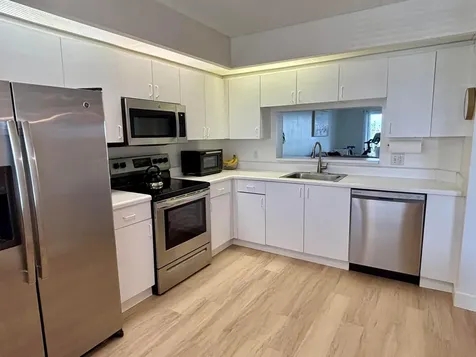 1400 SW 131st Way Pembroke Pines FL 33027