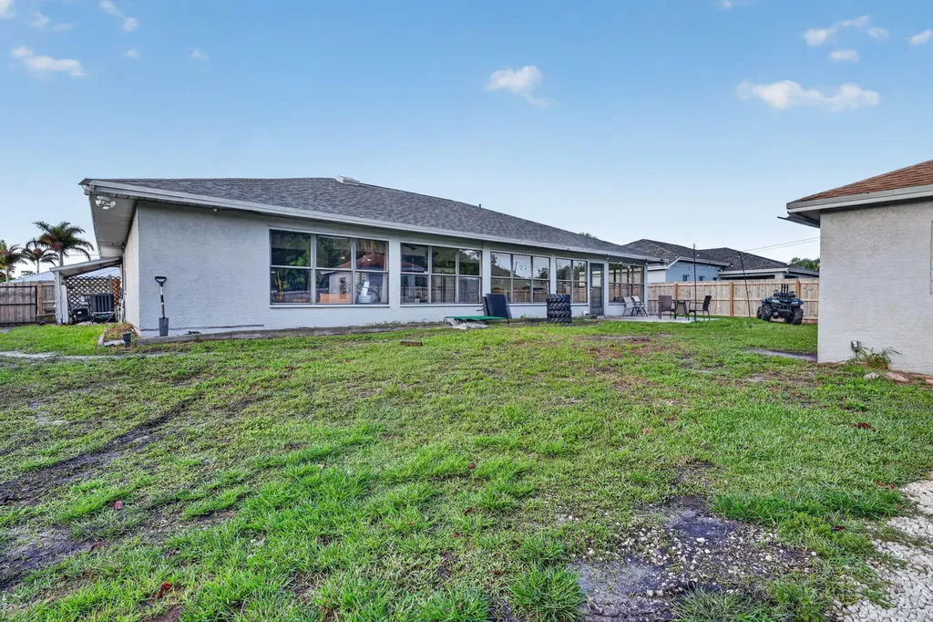481 SW Aster Road Port St Lucie FL 34953