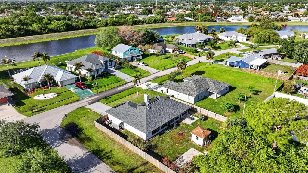 481 SW Aster Road Port St Lucie FL 34953