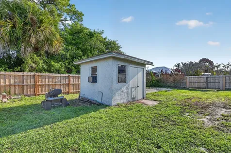 481 SW Aster Road Port St Lucie FL 34953