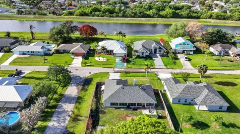 481 SW Aster Road Port St Lucie FL 34953