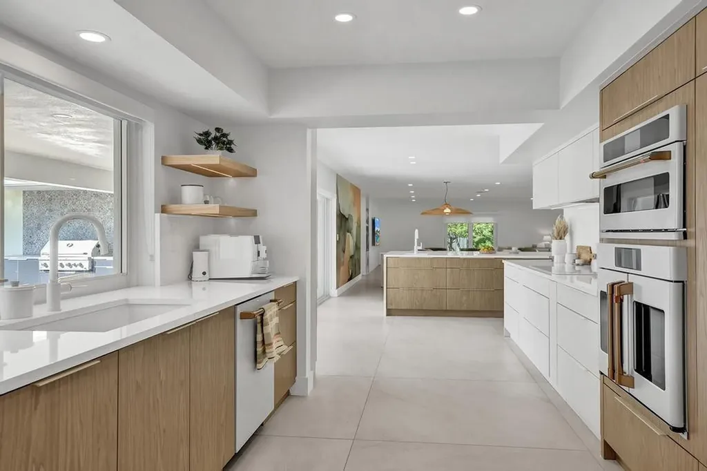 5581 NE 31st Avenue Fort Lauderdale FL 33308