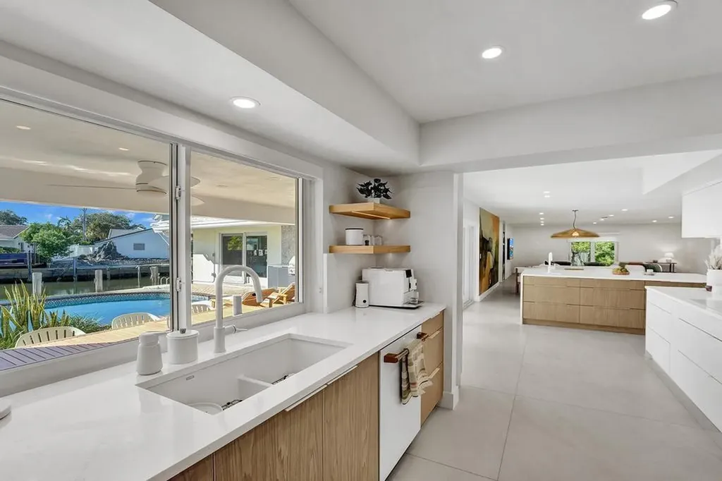 5581 NE 31st Avenue Fort Lauderdale FL 33308