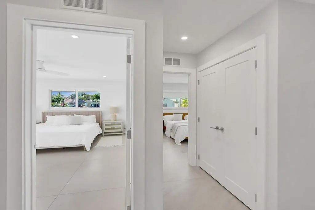 5581 NE 31st Avenue Fort Lauderdale FL 33308