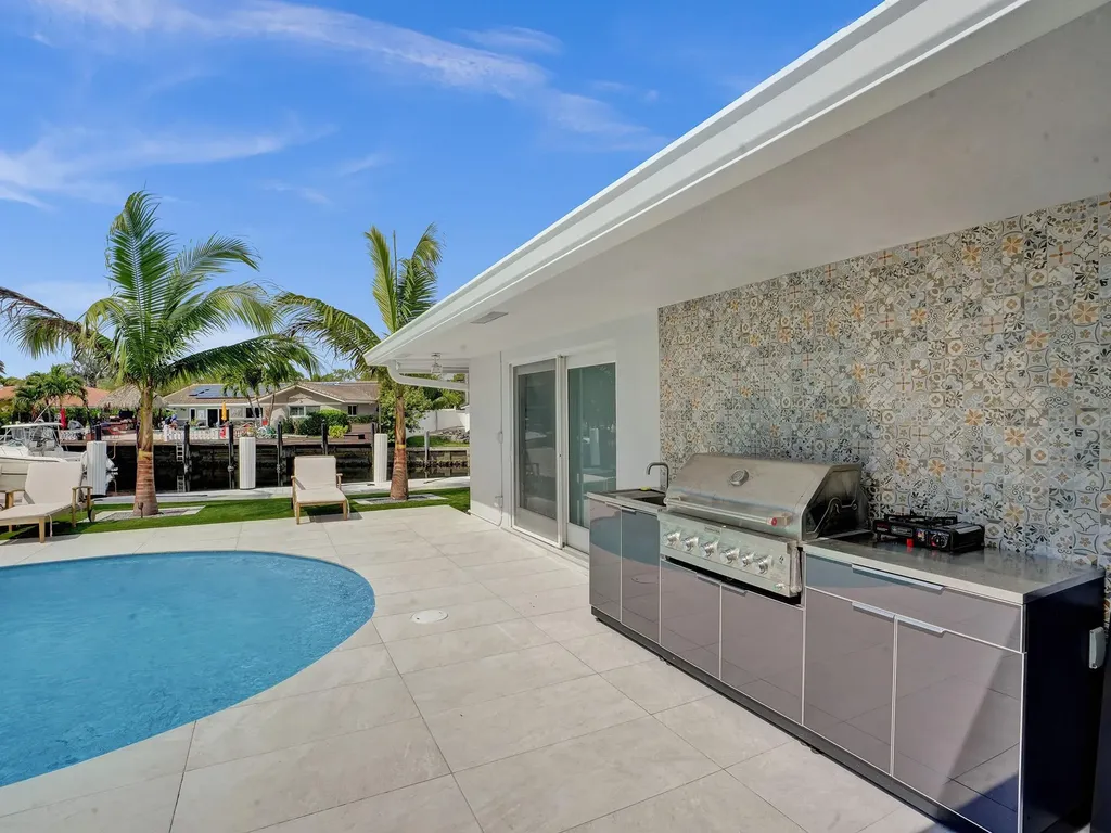 5581 NE 31st Avenue Fort Lauderdale FL 33308