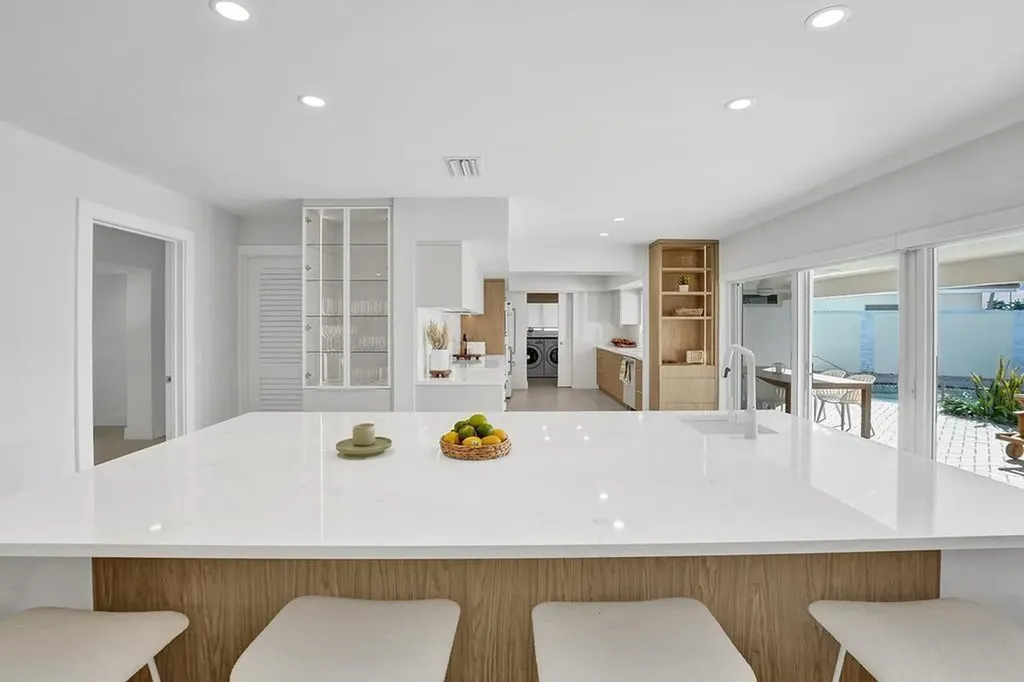 5581 NE 31st Avenue Fort Lauderdale FL 33308