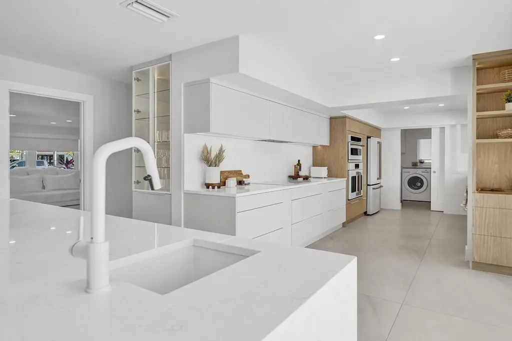 5581 NE 31st Avenue Fort Lauderdale FL 33308