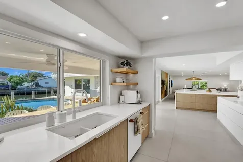 5581 NE 31st Avenue Fort Lauderdale FL 33308